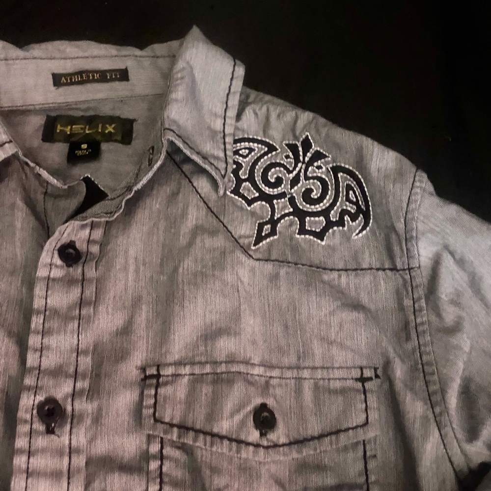 Helix Athletic Fit Embroidered Dress Shirt Small - Picture 4 of 6